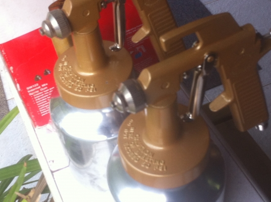 กาพ่นสี่ SWALLOW แบบกระป๋องล่าง กาพ่นสีทอง ของใหม่อุปกรร์ครบ พร้อมใช้งานตามภาพที่ภ่ายเลย