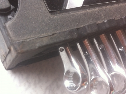 ชุดประแจรวม(แหวน-ปากตาย) 11ชื้น เหมาะเอาติดรถติดบ้านไว้ ระดับเกรด PREMIUN ยี่ห้อ MAXTOOL บรรจุในช่องเก็บพลาสติกแข็งสวยงาม มีเบอร์  6-19