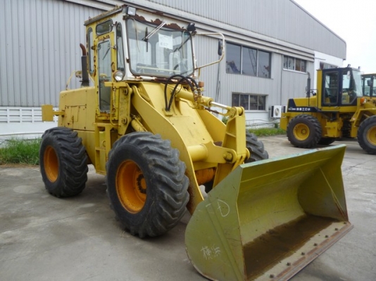 ขายด่วนรถตักKOMATSU 510 กรองเดี่ยว นำเข้าจากญี่ปุ่น