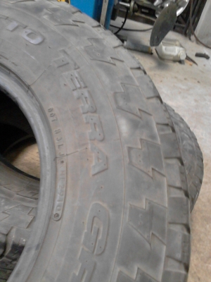 265/70R16 NITTO TERRA GRAPPLER ALL TERRAIN  มี 2 เส้น TEL.081-427-3941