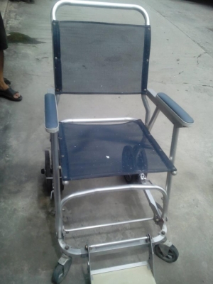 รถเข้นผู้สูงอายุ อลูมิเนียม USA น้ำหนักเบา พับได้