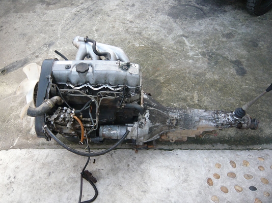 ขายเครื่องยนต์ดีเซล mitsu 4D56 พร้อมเกียร์ 17550 บาท