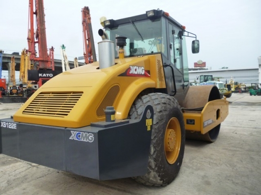 ขายรถบดสั่นสะเทือน 2 เพลา ขนาด 12 ตัน