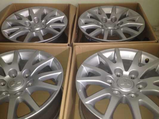 ขายล้อแม็ก มิตซูบิชิปาเจโร่ ลายก้ามปู 17