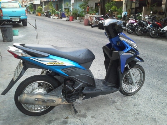 click I ปี 53 รถสวย เครื่องเดิมๆ ชุดสีสดๆ มีเล่ม เอกสารครบ