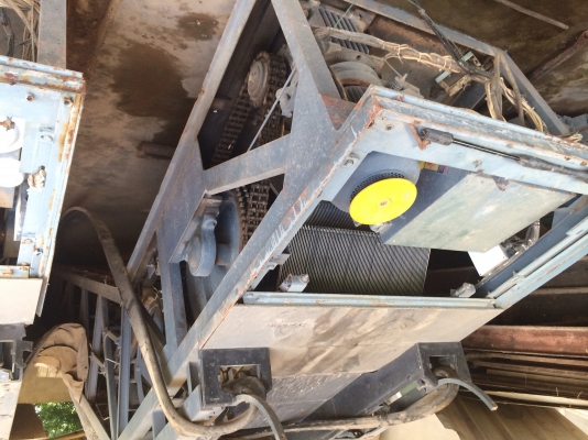 ขายบันไดเลื่อน 2 ตัว ขึ้นลง ราคา 3 แสนบาท