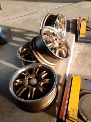 7.5JX17  ขอบ 17   ขนาด 5 รู  BENZ BMW  ชุด 4 วง  TEL.081-427-3941