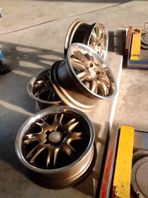 7.5JX17  ขอบ 17   ขนาด 5 รู  BENZ BMW  ชุด 4 วง  TEL.081-427-3941