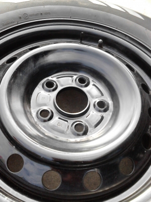 กะทะล้อ 5 รู พร้อมยาง ของ TOYOTA รถกระบะ มี 2 วง สถาพสวย TEL.081-427-3941 กะทะล้อ 5 รู พร้อมยาง ของ TOYOTA รถกระบะ มี 2 วง สถาพสวย TEL.081-427-3941