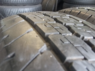 ยาง Dunlop 215/70/15 ปี 12