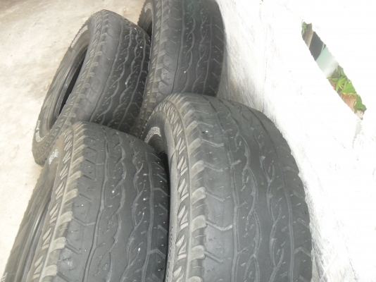 ยาง MARSHAL 265/75R16 ปี11 ผ้าใบ 10ชั้น สวยๆ 4 เส้น ราคา 4000 บาท