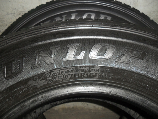ยาง DUNLOP 245/70R16 ปี11 สวยๆ 4 เส้น ราคา 2800 บาท