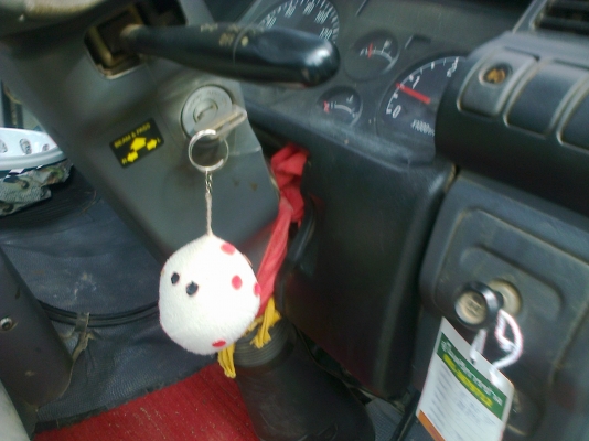 ขายรถ 6 ล้อดั๊มกลาง ปี 49 สภาพสวย ขายรถ 6 ล้อดั๊มกลาง ปี 49 สภาพสวย