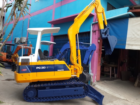 ขาย รถขุด KOMATSU รุ่น PC30-6-แทร็กเหล็ก มือสองญี่ปุ่น