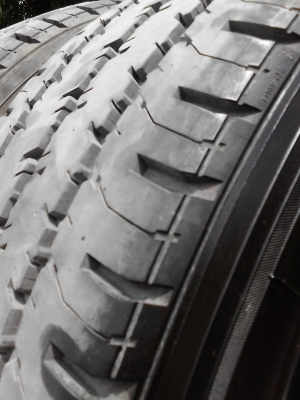215R15C MICHELIN XCD   ทั้ง 2 เส้นไม่มีปะ ใหม่ๆ   TEL.081-427-3941