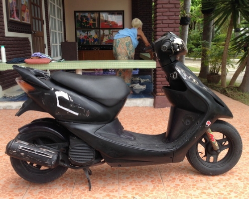 ขาย Honda dio4 4จังหวะมีหม้อน้ำสตาร์ทมือและเท้าใช้งานได้