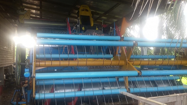 ขายรถเกี่ยวไทยเจริญสวยๆพร้อมใช้ เครื่อง235โบ กก12 ปั๊ม22 โซ่ โรลเลอร์ ใบ ใหม่หมด ไม่ต้องซ่อมอีกสวยๆ ติดต่อ 083 6381079 เดียร์ครับ