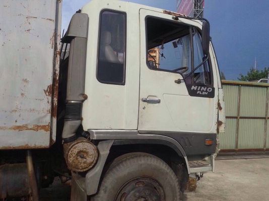 ขายรถบรรทุกสิบล้อดัมพ์ HINO 3H เครื่องเดิม 195 แรง 2 เพลา กระบะดัมพ์สามมิตร รถจอดนาน ทะเบียนม.79