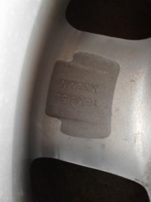 แม๊ก เชฟโรเร็ต ISUZU ขนาด 6 รู ขอบ 16 ขายเป็นชุด 4 วง TEL.081-427-3941 แม๊ก เชฟโรเร็ต ISUZU ขนาด 6 รู ขอบ 16 ขายเป็นชุด 4 วง TEL.081-427-3941