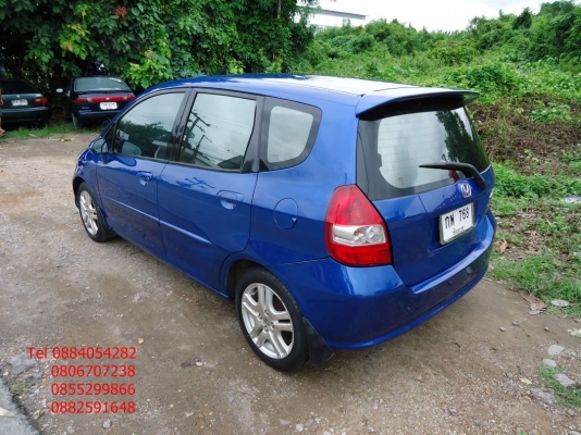 ขาย Honda jazz เกียร์ออโต้ airbag + abs ราคา 225,000 บาท ฟรีดาวน์ ++++++++