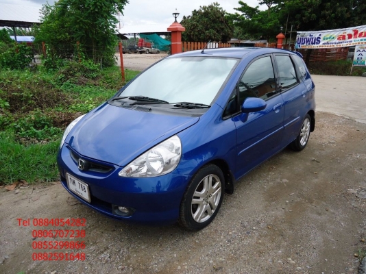 ขาย Honda jazz เกียร์ออโต้ airbag + abs ราคา 225,000 บาท ฟรีดาวน์ ++++++++