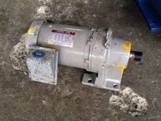 ขายมอเตอร์เกียร์ Cycro drive Sumitomo มอเตอร์ Mitsubishi 1 HP. 380 V อัตราทด 1:11 สภาพสวย วิ่งนิ่ม พร้อมใช้งาน