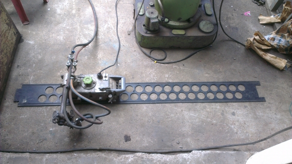 Sell> ขายตัวตัดแก๊ส ออโต้ ตัดแนวตรง ของญี่ปุ่น ยี่ห้อ Tanaka Engineering Japan อุปกรณ์ครบ พร้อมใช้งานครับ