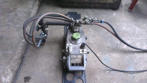 Sell> ขายตัวตัดแก๊ส ออโต้ ตัดแนวตรง ของญี่ปุ่น ยี่ห้อ Tanaka Engineering Japan อุปกรณ์ครบ พร้อมใช้งานครับ