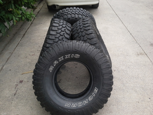 ยางMaxxis bighorn33x12.5x15 ปี12 สวยๆ1ชุด ยางMaxxis bighorn33x12.5x15 ปี12 สวยๆ1ชุด