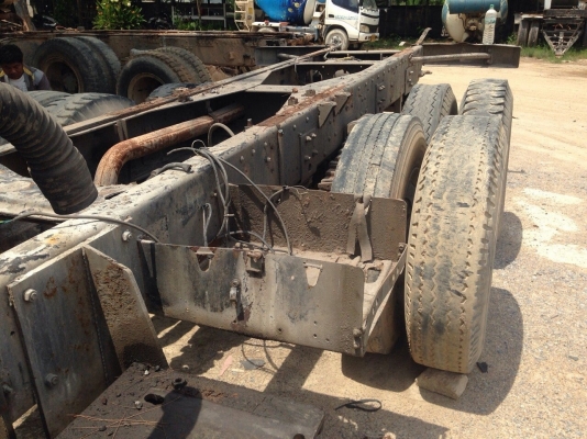 ขายรถ10ล้อหัวคัชซี NISAN CWM430M เครื่อง 230แรงม้า สนใจโทร 081-9701072