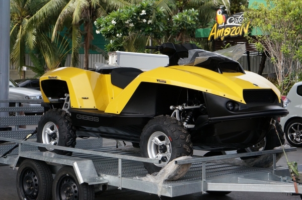 ขาย Quadski เจ็ทสกีขึ้นบกได้ นำเข้าจาก USA