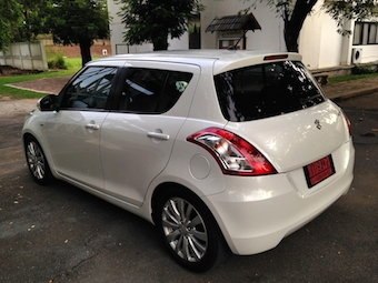 ขายรถบ้านSwift 1.25 GLX TOPสีขาว สภาพป้ายแดง พร้อมติดLPG ประหยัดมากกกกก ขายรถบ้านSwift 1.25 GLX TOPสีขาว สภาพป้ายแดง พร้อมติดLPG ประหยัดมากกกกก