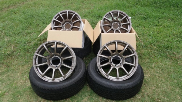 ขายแม็กใหม่แกะกล่อง ADVAN  RS ขอบ18 กว้าง 9x10นิ้ว พร้อมยาง 265/60R18