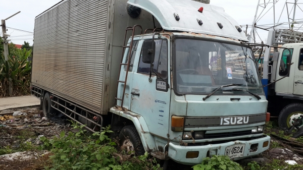 ขาย6ล้ออีซูซุ ร๊อคกี้ นางฟ้า FTR32  195แรงม้า ยาว7.20 เบรคจิฟฟี่ พวงมาลัยพาวเวอร์ รถออกห้างแท้ๆ สภาพดีพร้อมใช้