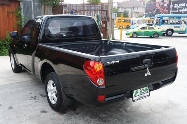 MITSUBISHI TRITON CAB ปี 2007 ขายรถสวย ล้อ MAX เครื่องเดิมแน่นๆ ช่วงล่างดี แอรืเย็น รถขับดีมาก พวงมาลัยพาวเวอร์ ภายในสภาพสวย สีสวย รถพร้อมใช้งาน จัดไฟแนนได้