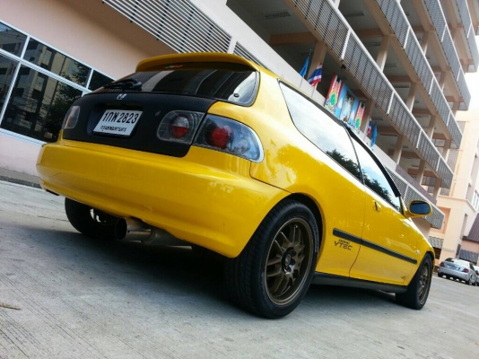 ขายEG-3D เครื่องB16A เจ้าของขายเอง กรองHKS ค้ำZINITH ล้อLENSO 15" ดิส4ล้อ ท่อHKSแท้ เบาะแขนเดี่ยว