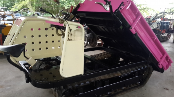 รถบรรทุกการเกษตรและก่อสร้าง