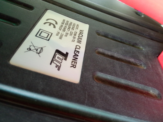 ขายเครื่องดูดฝุ่น  tuf รุ่น ZD 98~2B~70 L อุปกรณ์ครบหมดทุกอย่าง