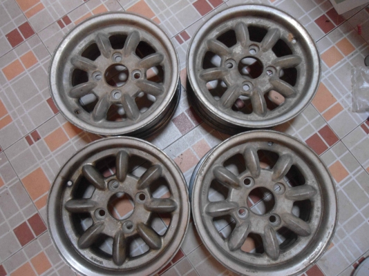 (ราคาพร้อมส่งทั่วไทยครับผม)ขายแม็ก กล้วย comp - japan  ขอบ 13 กว้าง 5.5 ขนาด 4 รู 114 ผิวบางๆ แห้งๆ