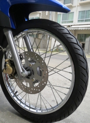 2014 Yamaha Spark 115i  หัวฉีด  สตาร์ทมือ เดิมดีไม่มีบิวด์ เพียง 27,900 บาทเท่านั้น