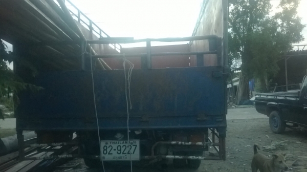 ขาย6ล้ออีซูซุ   ISUZU โทร 0948379500 หรือ0815711261