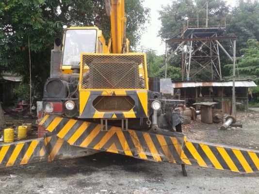 ขายรถเครน Komatsu - 250M ขนาด 25 ตัน เอกสารเล่มทะเบียน รถพร้อมใช้งานค่ะ ขายรถเครน Komatsu - 250M ขนาด 25 ตัน เอกสารเล่มทะเบียน รถพร้อมใช้งานค่ะ