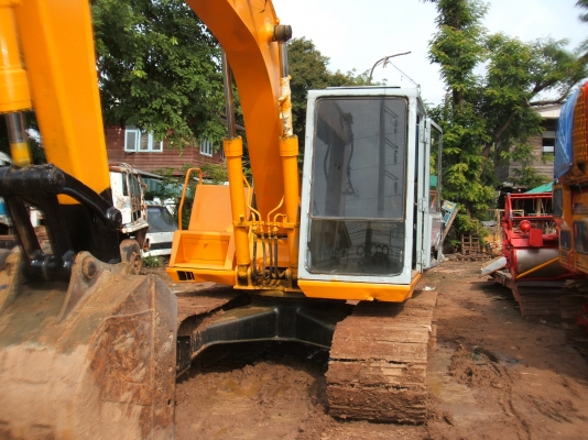 ขายรถแม็คโคร โคมัตสุ 120-3 สภาพดี