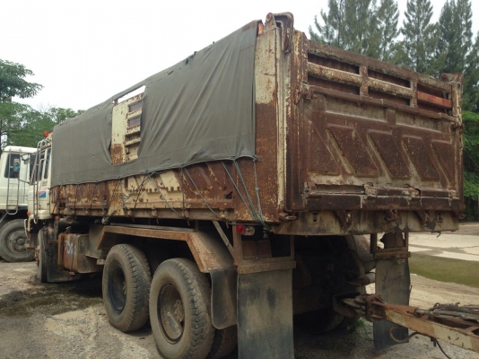 ขายรถ10ล้อดั้ม NISAN CWM430M เครื่อง 230แรงม้า สนใจโทร 081-9701072