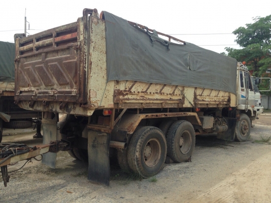 ขายรถ10ล้อดั้ม NISAN CWM430M เครื่อง 230แรงม้า สนใจโทร 081-9701072
