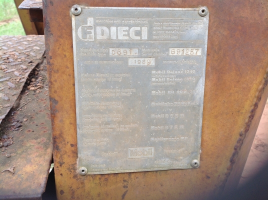 ขาย((285.000))รถโม่ปูน แบบตักหินตักทรายขึ้นเอง ขับเคลื่อน4x4เก่านอก ขาย((285.000))รถโม่ปูน แบบตักหินตักทรายขึ้นเอง ขับเคลื่อน4x4เก่านอก