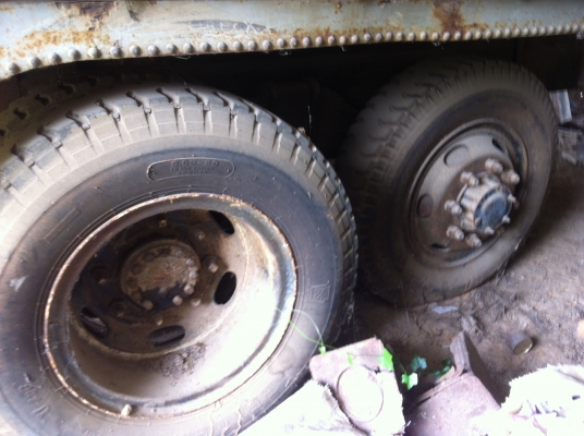 ขายรถ 6 ล้อ 10 ล้อ หน้ายาว หน้าตัด จำนวน 7 คัน ISUZU รถสะภาพเดิมขายเหมา หรือ แยกคันก็ได้ ราคาย้อมๆสนใจจองด่วน