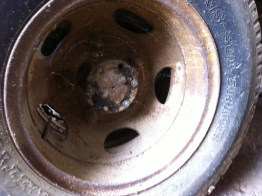 ขายรถ 6 ล้อ 10 ล้อ หน้ายาว หน้าตัด จำนวน 7 คัน ISUZU รถสะภาพเดิมขายเหมา หรือ แยกคันก็ได้ ราคาย้อมๆสนใจจองด่วน