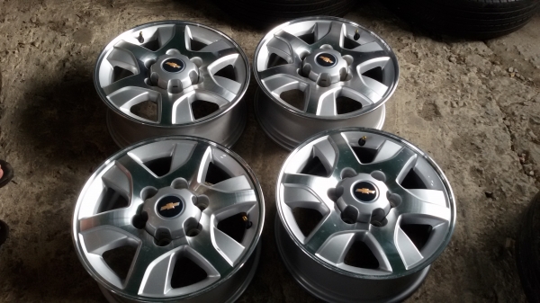 ขายล้อเชฟขอบ16 ถอดป้ายแดงชุดละ 4500