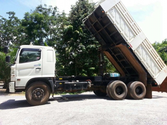 รถฮีโน่ 10 ล้อดั้ม 251 แรงม้า. ปี 53 ( รถวิ่ง 9x,xxx กม. ) สนใจติดต่อ 081 - 6079515 รถฮีโน่ 10 ล้อดั้ม 251 แรงม้า. ปี 53 ( รถวิ่ง 9x,xxx กม. ) สนใจติดต่อ 081 - 6079515